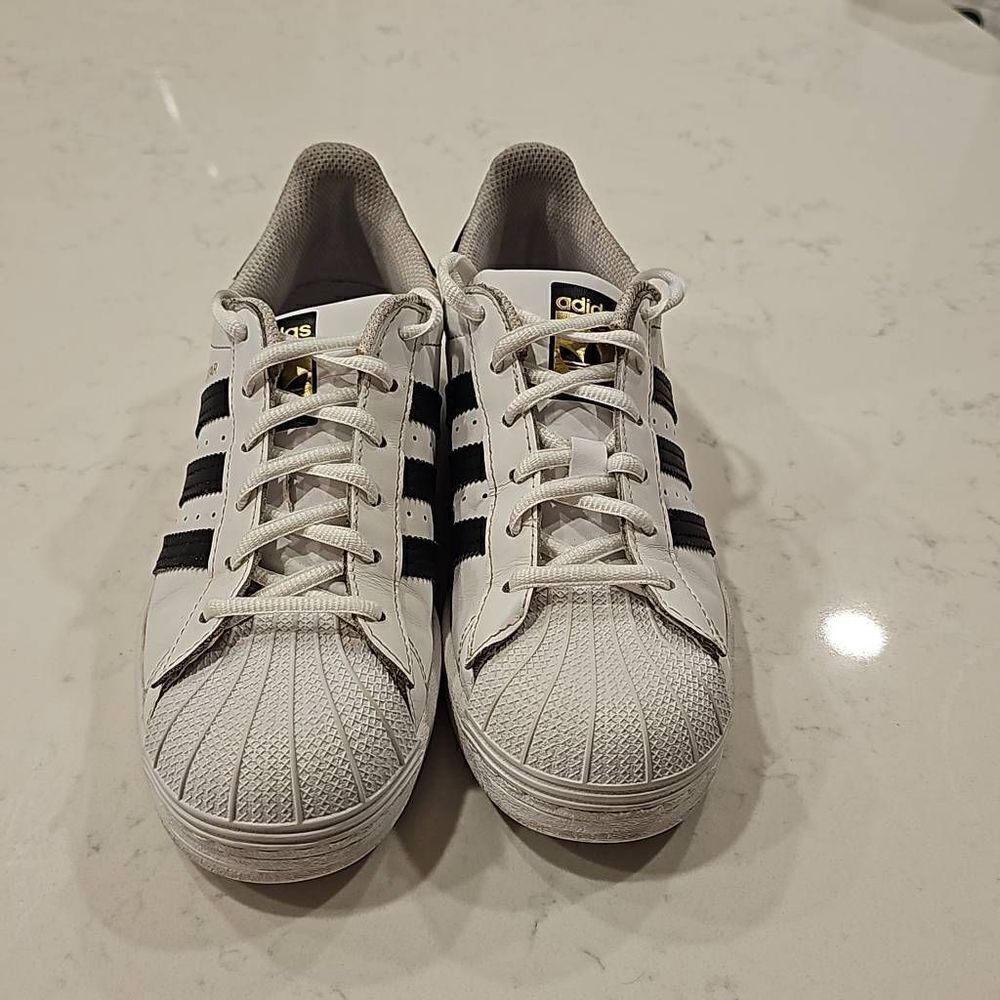 Adidas Superstar. Youth size 6.